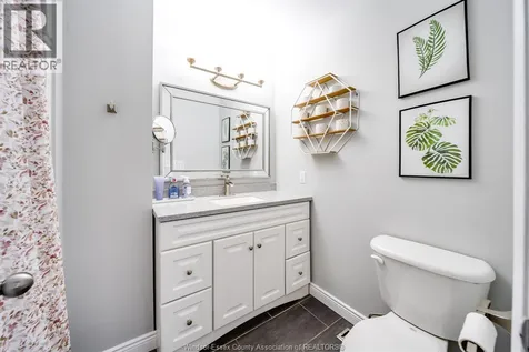 1409 Katella Avenue Windsor ON N8P 1R4