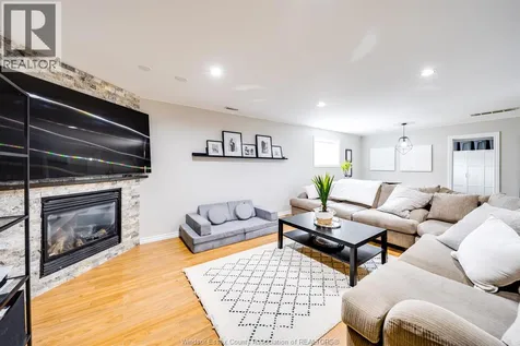 1409 Katella Avenue Windsor ON N8P 1R4