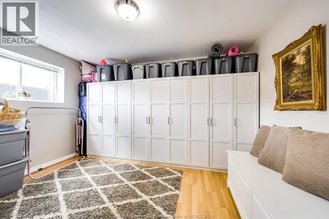 1409 Katella Avenue Windsor ON N8P 1R4