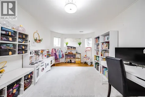 1409 Katella Avenue Windsor ON N8P 1R4