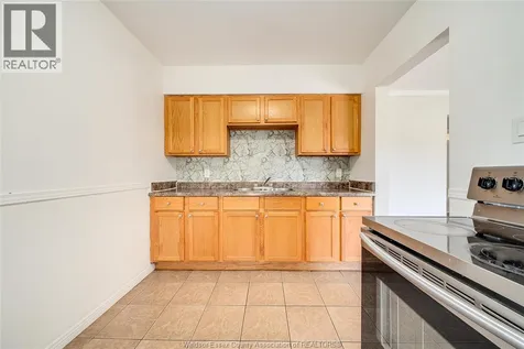 106-108 Shepherd Street East Windsor ON N8X 2K3