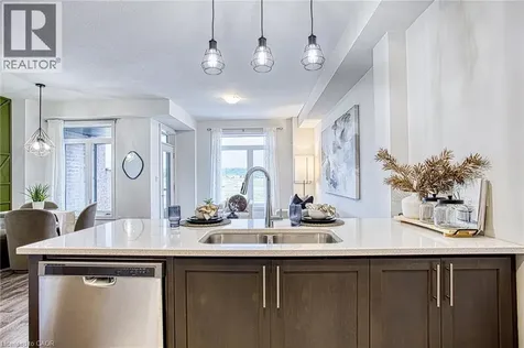 590 North Service Road Stoney Creek ON L8E 0K5