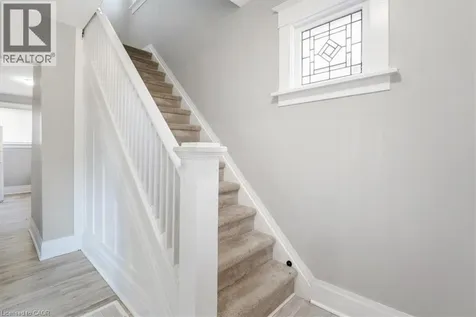3 Carleton Street South Thorold ON L2V 1Z5