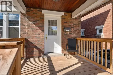 3 Carleton Street South Thorold ON L2V 1Z5