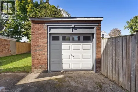 3 Carleton Street South Thorold ON L2V 1Z5