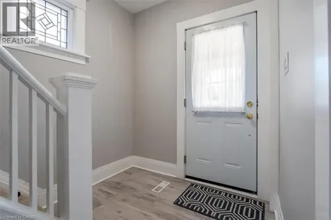 3 Carleton Street South Thorold ON L2V 1Z5