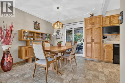 252 Christopher Drive Cambridge ON N1R 4S4