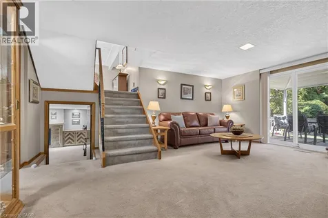 252 Christopher Drive Cambridge ON N1R 4S4