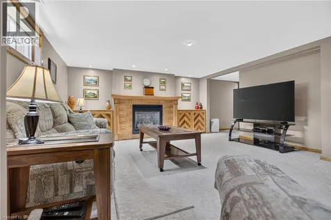 252 Christopher Drive Cambridge ON N1R 4S4