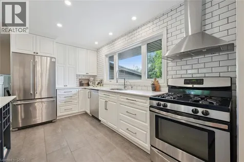 85 Tanglewood Avenue Kitchener ON N2B 1S5