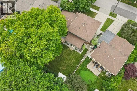 85 Tanglewood Avenue Kitchener ON N2B 1S5