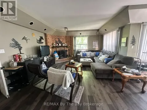32 1st Lane Wasaga Beach ON L9Z 2G3