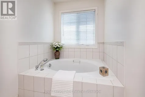 5 Mcmaster Road Orangeville ON L9W 5J6