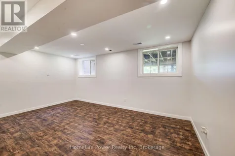 208 Featherstone Crescent Kitchener ON N2R 1Z4