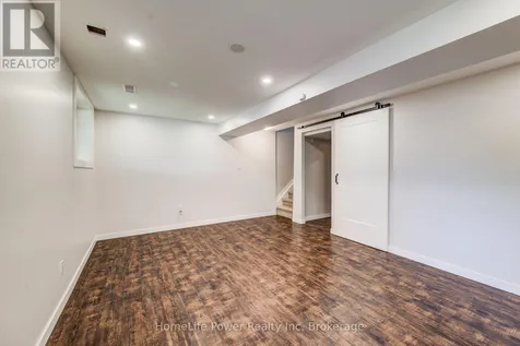 208 Featherstone Crescent Kitchener ON N2R 1Z4
