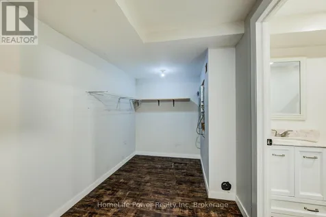 208 Featherstone Crescent Kitchener ON N2R 1Z4