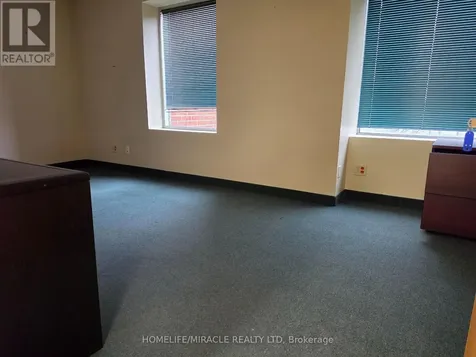 39 Rivalda Road Toronto (humbermede) ON M9M 2M4