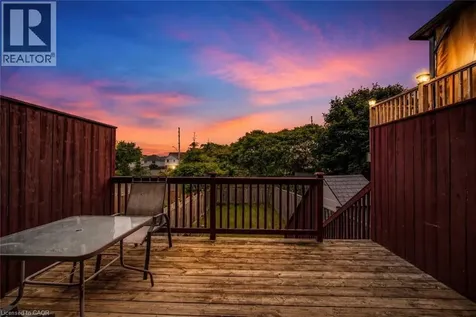 208 Featherstone Crescent Kitchener ON N2R 1Z3