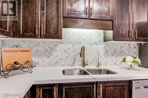 208 Featherstone Crescent Kitchener ON N2R 1Z3