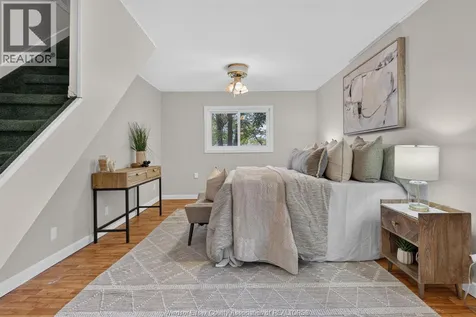 2315 Charl Avenue Windsor ON N8X 2A1