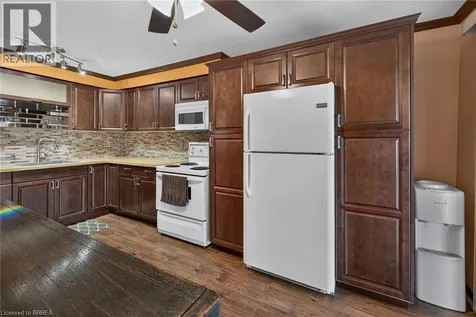 57 Westchester Way Brantford ON N3R 6T4