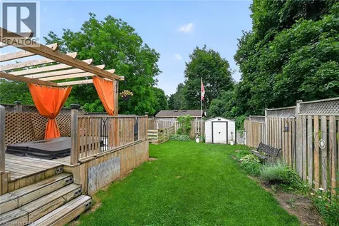 57 Westchester Way Brantford ON N3R 6T4