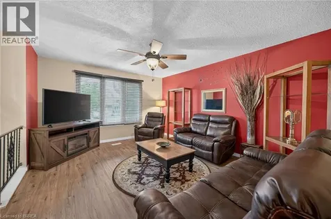 57 Westchester Way Brantford ON N3R 6T4
