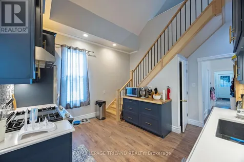 49 Devonshire Place St. Thomas ON N5R 3N2