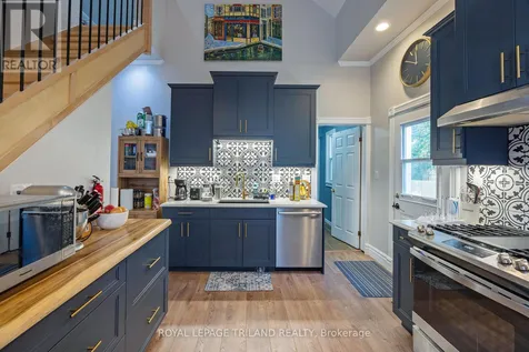 49 Devonshire Place St. Thomas ON N5R 3N2