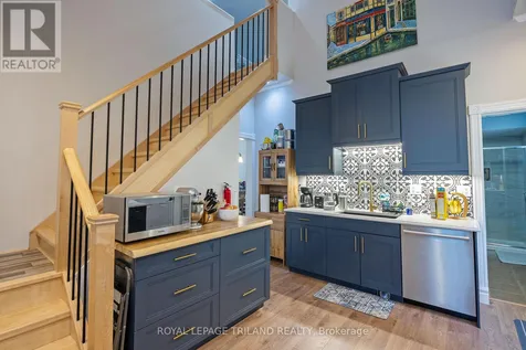 49 Devonshire Place St. Thomas ON N5R 3N2