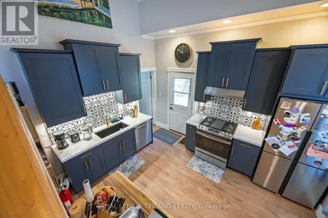 49 Devonshire Place St. Thomas ON N5R 3N2