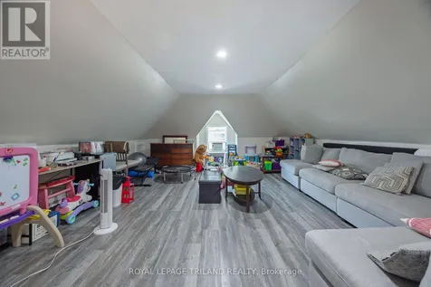 49 Devonshire Place St. Thomas ON N5R 3N2