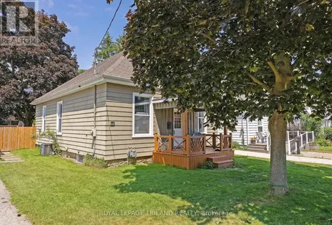 49 Devonshire Place St. Thomas ON N5R 3N2