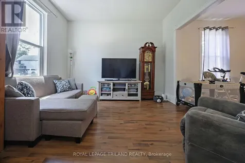 49 Devonshire Place St. Thomas ON N5R 3N2