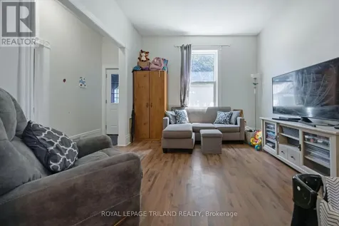49 Devonshire Place St. Thomas ON N5R 3N2