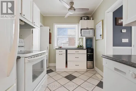 1712 5th Avenue West Owen Sound ON N4K 5B8