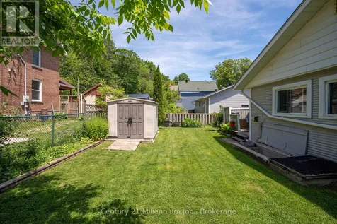1712 5th Avenue West Owen Sound ON N4K 5B8