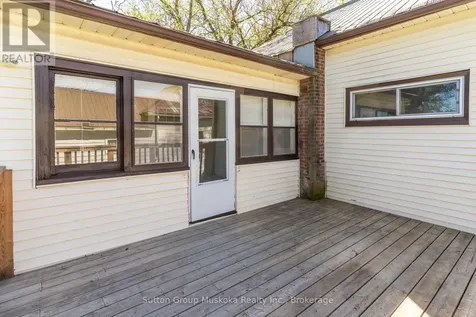 18 Susan Street West Huntsville ON P1H 1X4
