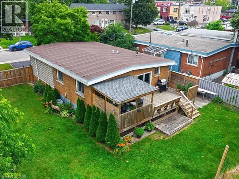 154 Luscombe Street Hamilton ON L9A 2K3