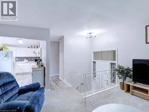 154 Luscombe Street Hamilton ON L9A 2K3