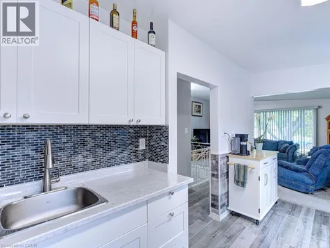 154 Luscombe Street Hamilton ON L9A 2K3