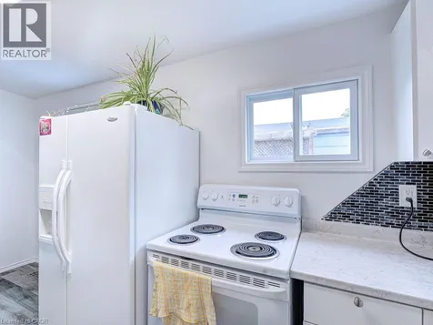 154 Luscombe Street Hamilton ON L9A 2K3