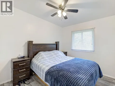 154 Luscombe Street Hamilton ON L9A 2K3
