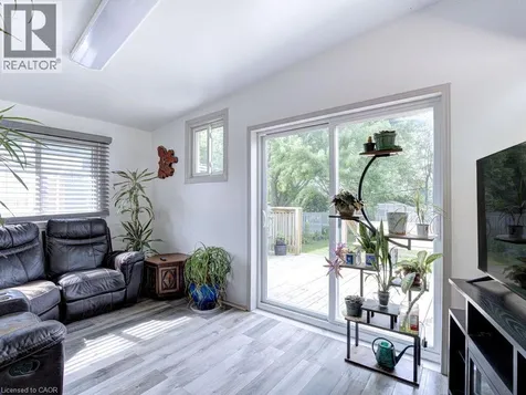 154 Luscombe Street Hamilton ON L9A 2K3