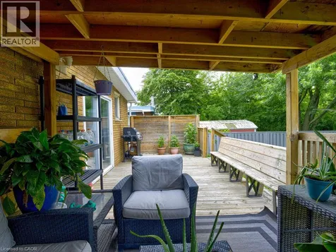 154 Luscombe Street Hamilton ON L9A 2K3