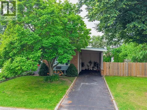 154 Luscombe Street Hamilton ON L9A 2K3