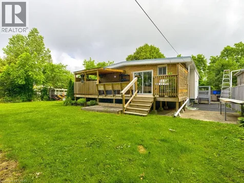 154 Luscombe Street Hamilton ON L9A 2K3