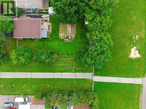 154 Luscombe Street Hamilton ON L9A 2K3