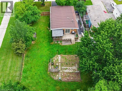 154 Luscombe Street Hamilton ON L9A 2K3