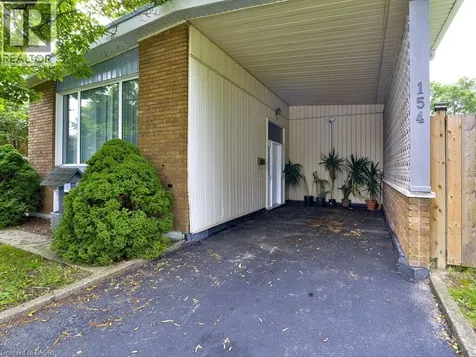 154 Luscombe Street Hamilton ON L9A 2K3